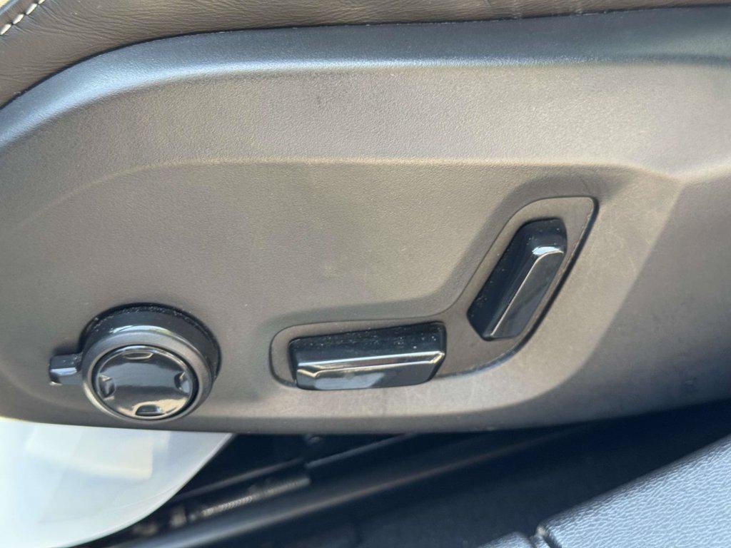 2024 Volvo S60 B5 Plus Black Edition