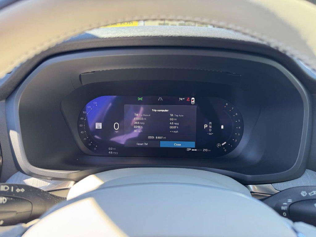 2024 Volvo S60 B5 Plus Dark Theme