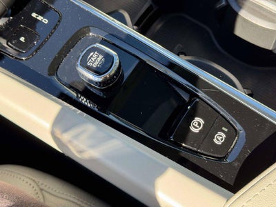2024 Volvo S60 B5 Plus Dark Theme