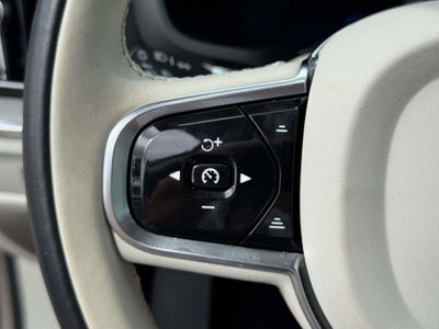 2024 Volvo S60 B5 Plus Dark Theme