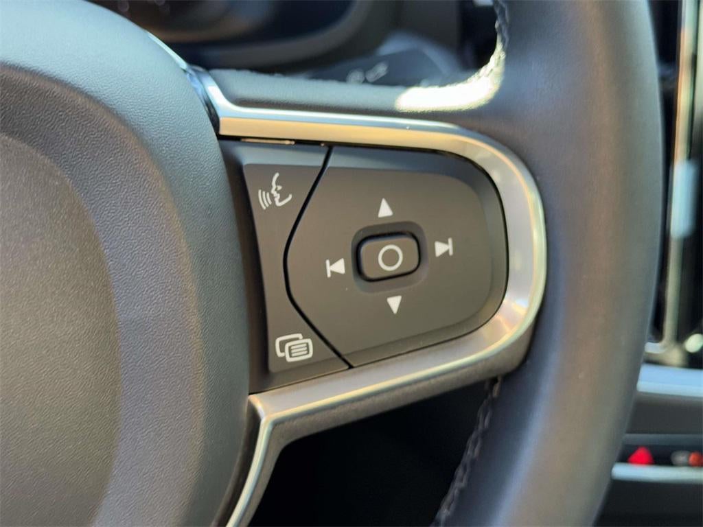 2023 Volvo S60 B5 Plus Black Edition