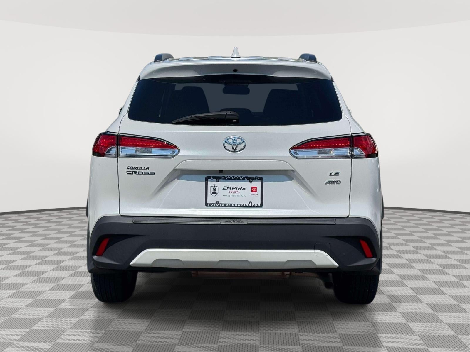 2024 Toyota Corolla Cross LE