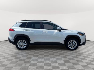 2024 Toyota Corolla Cross LE