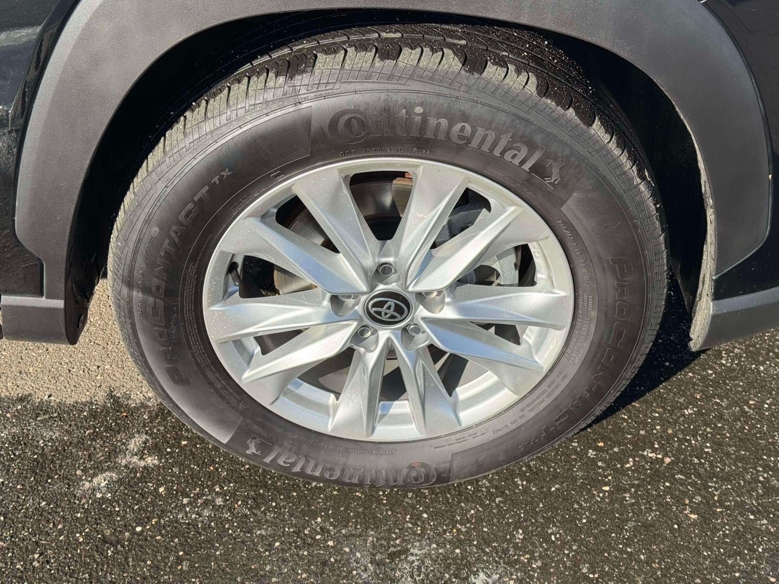 2023 Toyota Corolla Cross LE