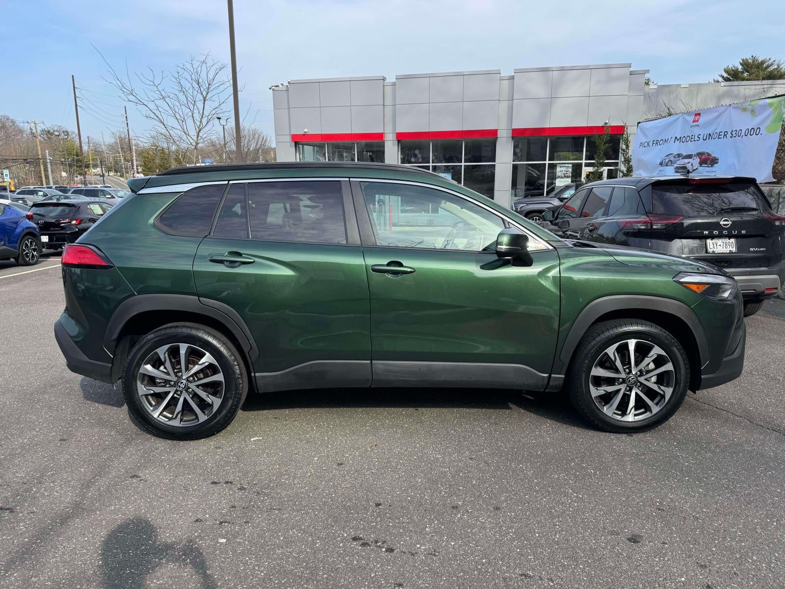 2023 Toyota Corolla Cross XLE