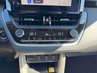 2023 Toyota Corolla Cross XLE