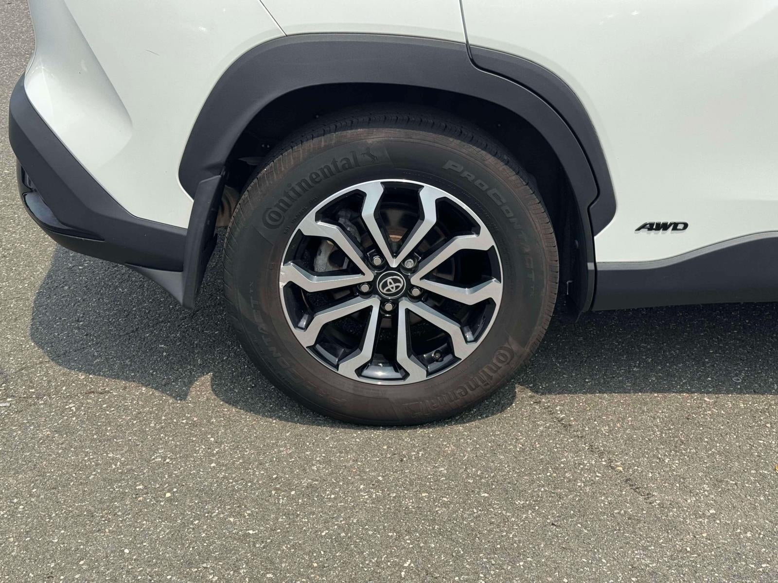 2024 Toyota Corolla Cross Hybrid SE