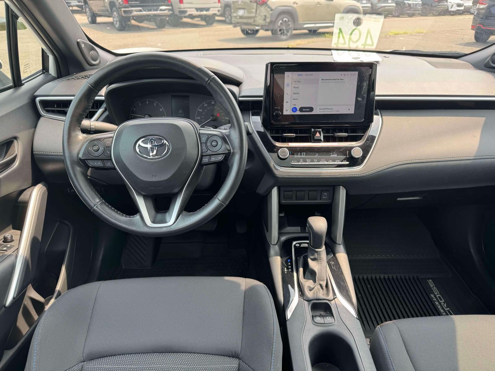 2024 Toyota Corolla Cross Hybrid SE