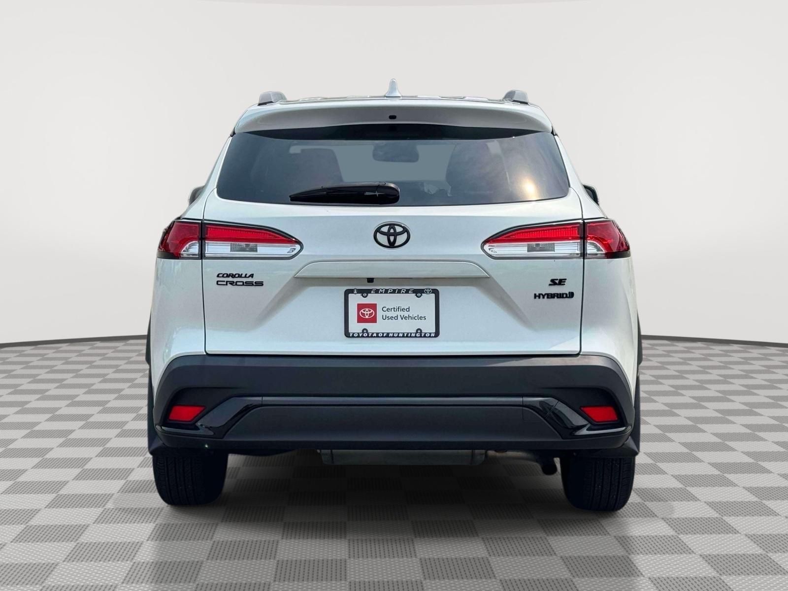 2024 Toyota Corolla Cross Hybrid SE