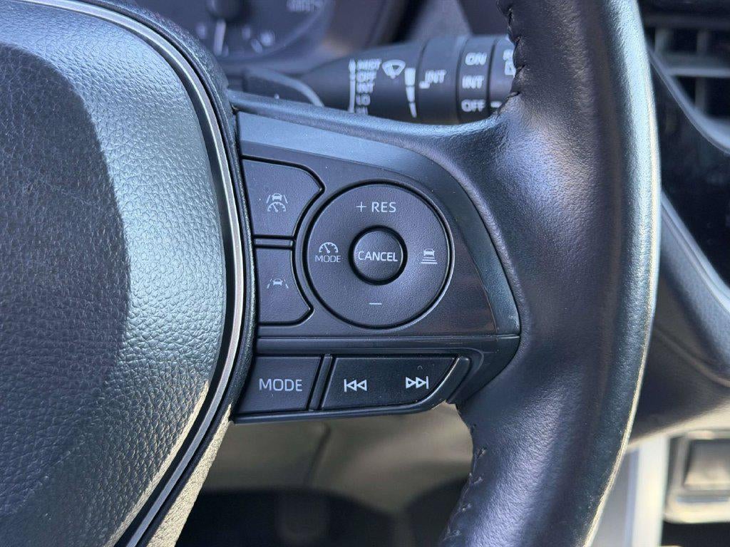 2024 Toyota Corolla Cross Hybrid SE