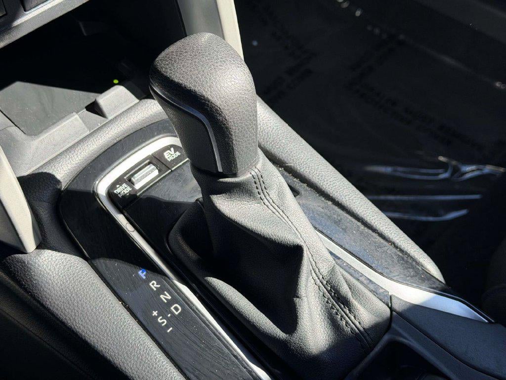 2024 Toyota Corolla Cross Hybrid SE