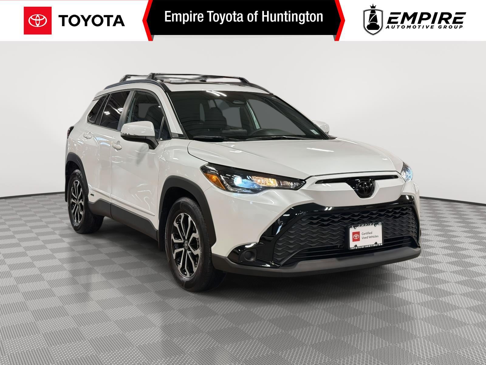 2023 Toyota Corolla Cross Hybrid SE
