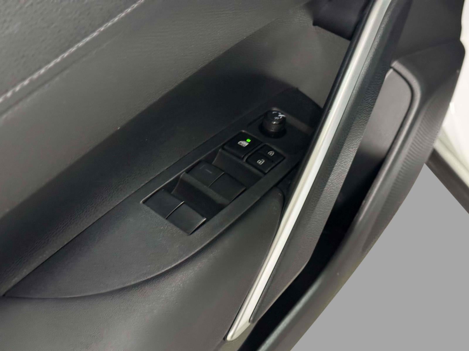 2023 Toyota Corolla Cross Hybrid SE