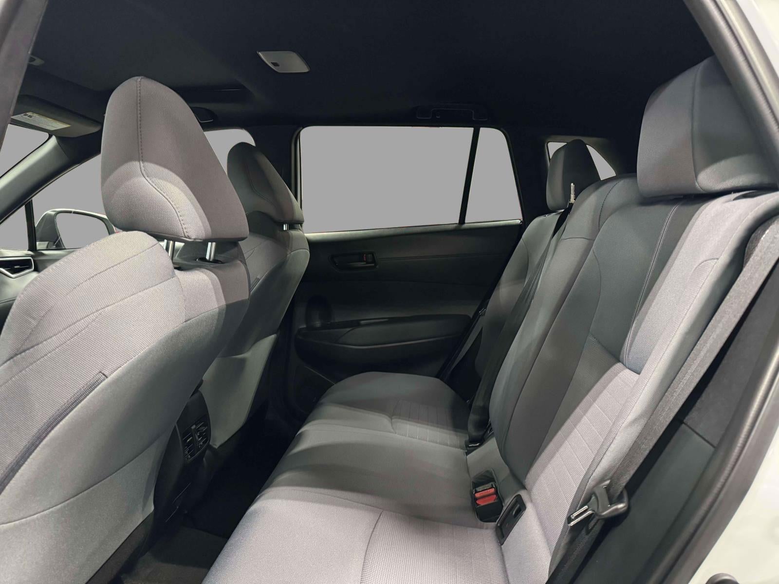 2023 Toyota Corolla Cross Hybrid SE