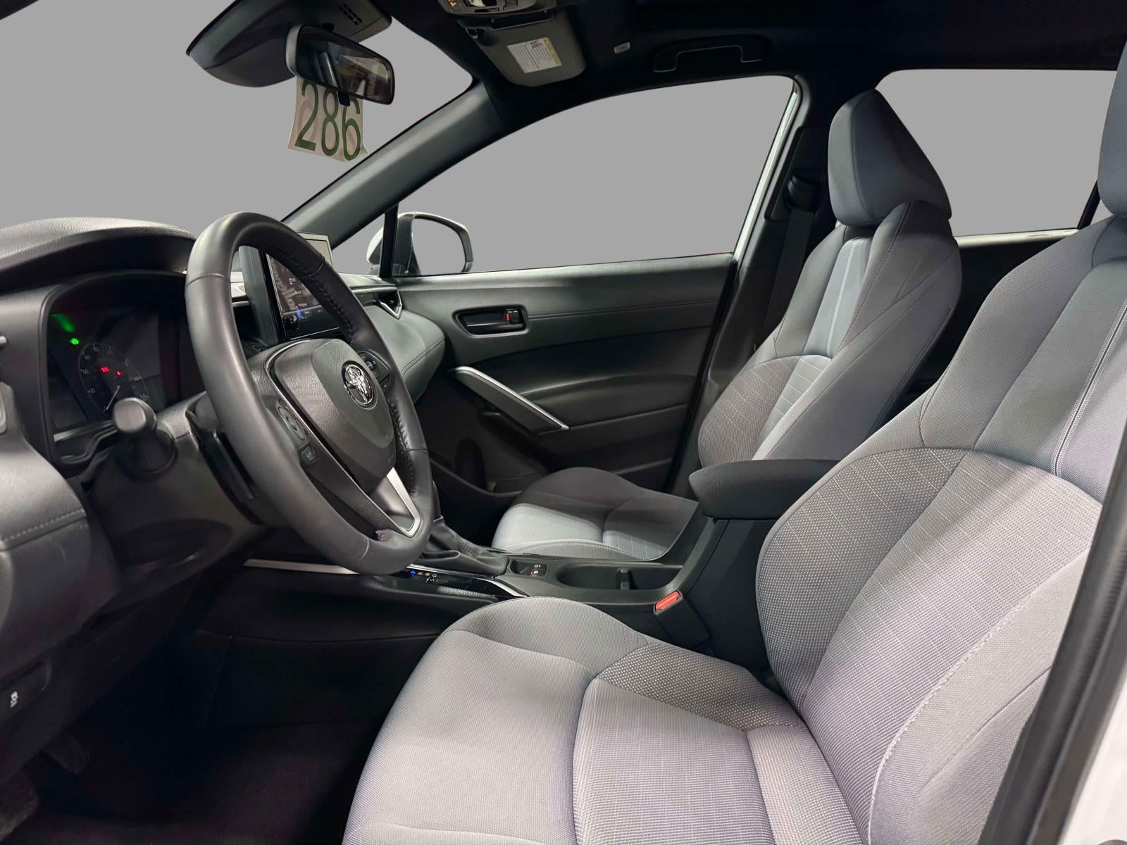 2023 Toyota Corolla Cross Hybrid SE