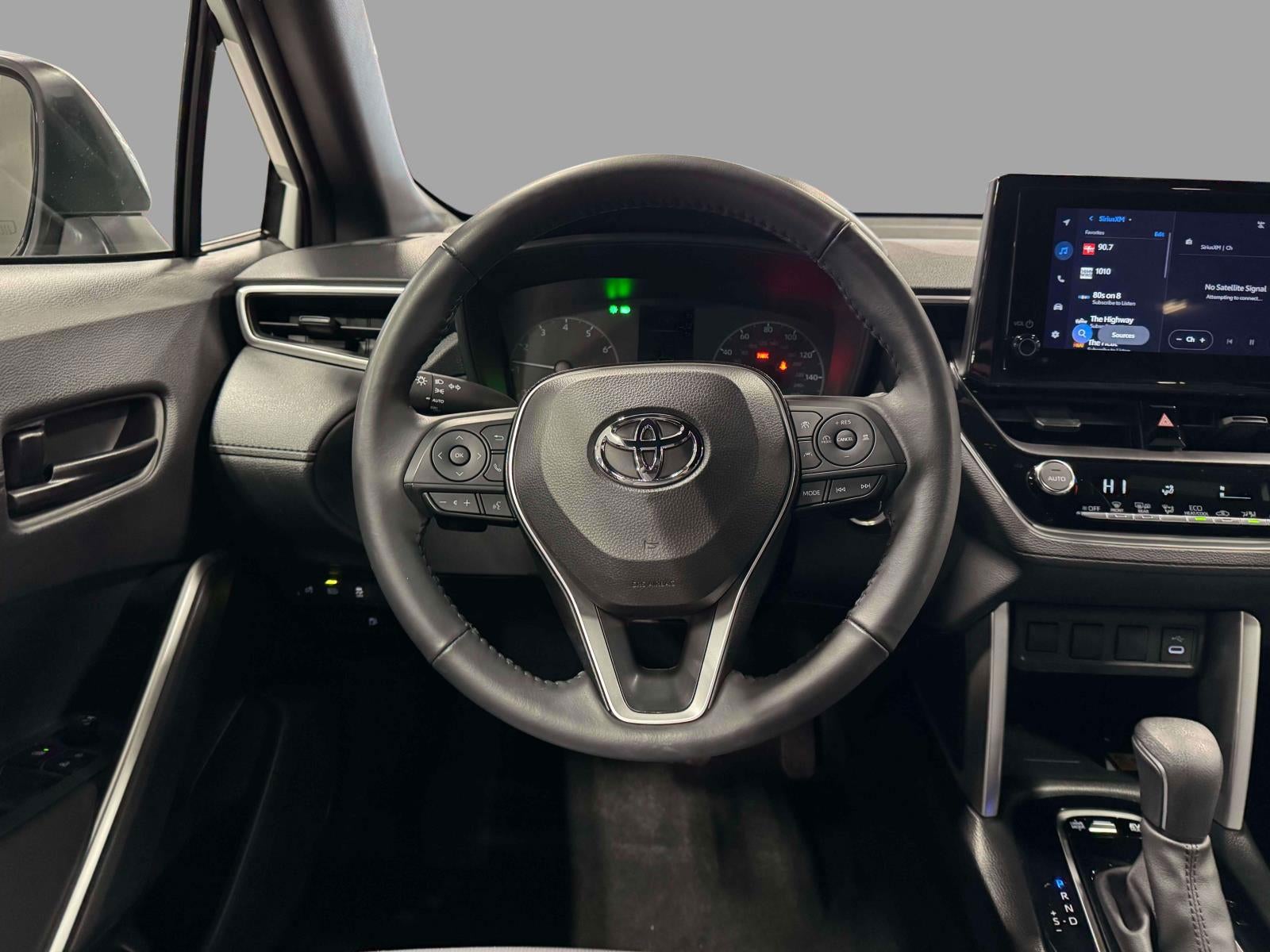 2023 Toyota Corolla Cross Hybrid SE