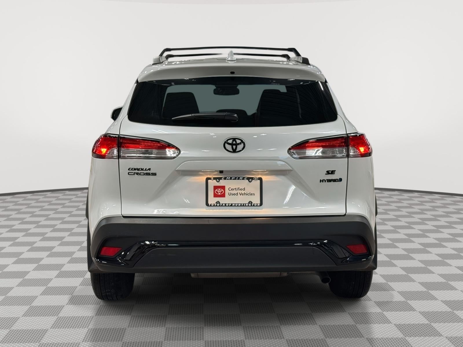 2023 Toyota Corolla Cross Hybrid SE
