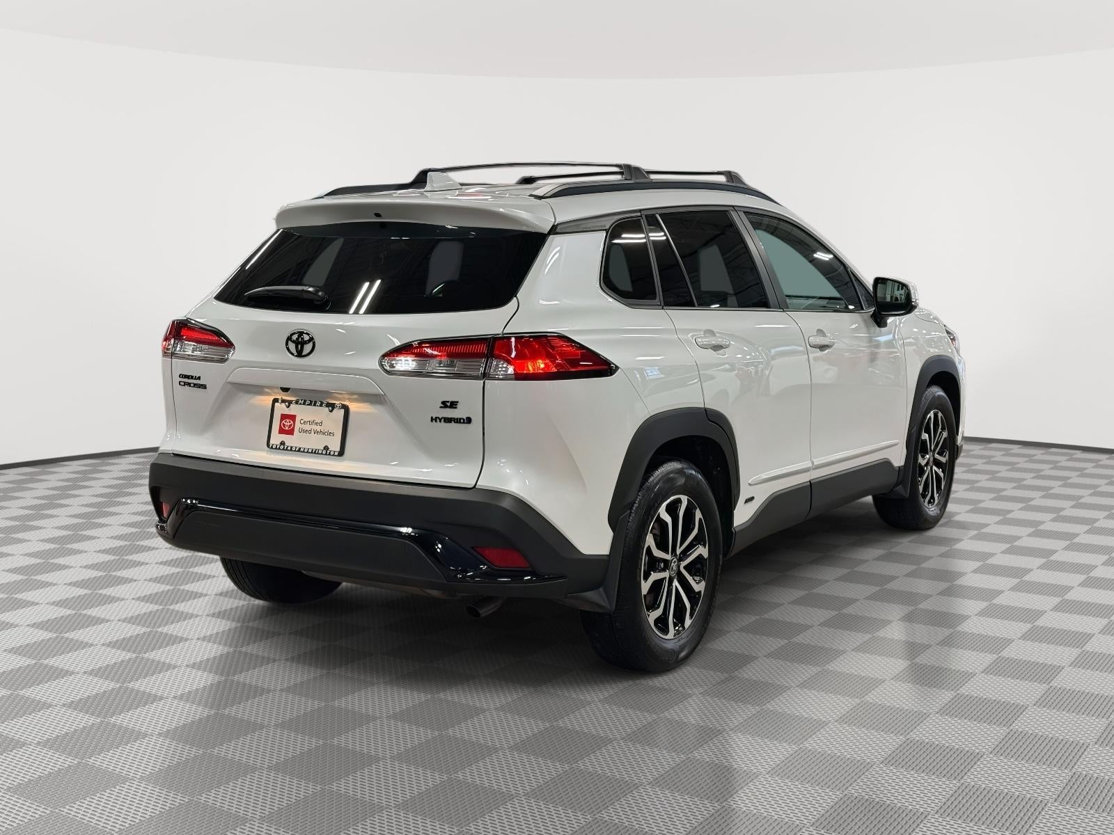 2023 Toyota Corolla Cross Hybrid SE