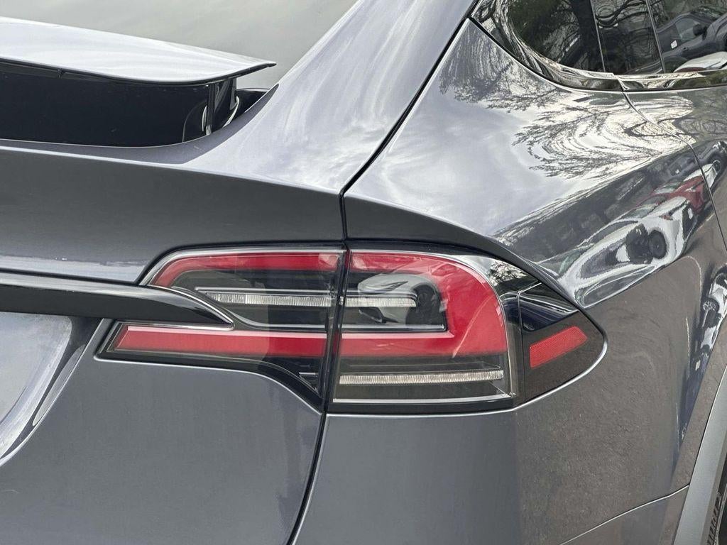 2022 Tesla Model X Dual Motor All-Wheel Drive