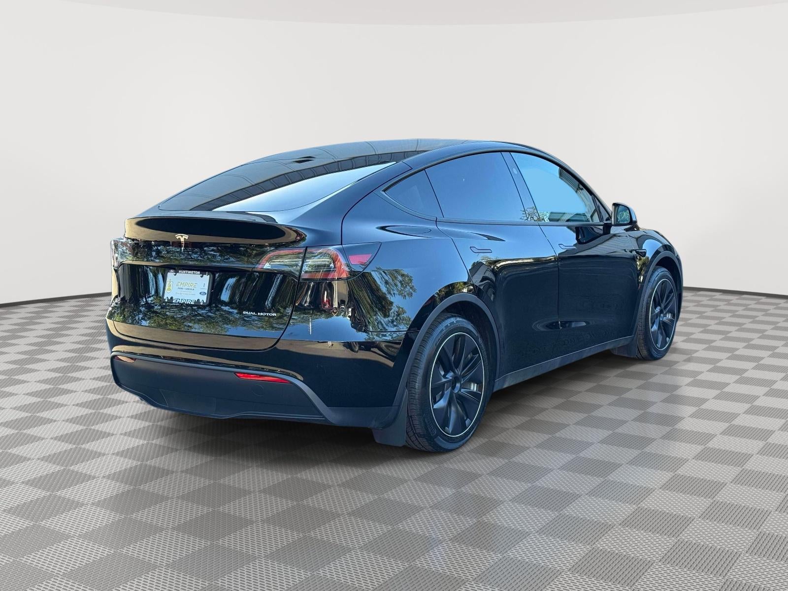 2023 Tesla Model Y Long Range Dual Motor All-Wheel Drive