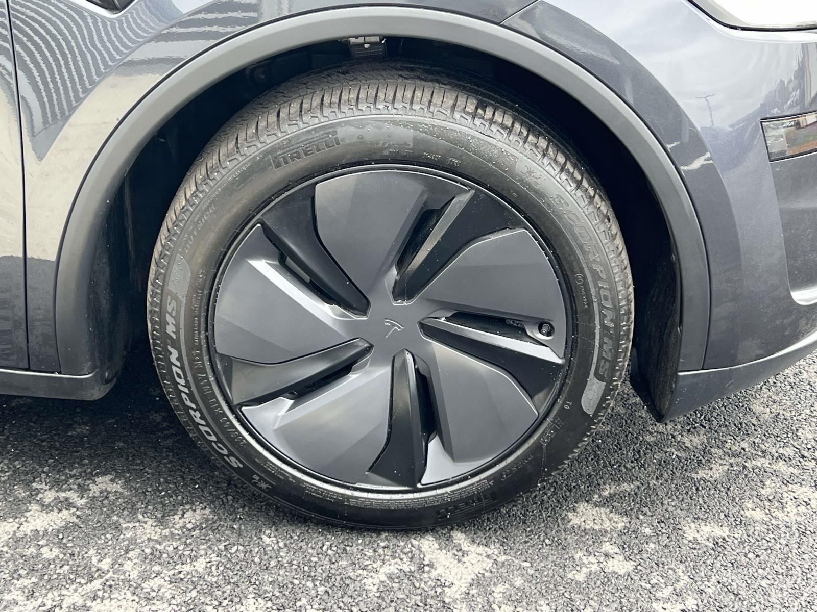 2026 Tesla Model Y Rear-Wheel Drive