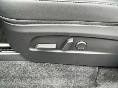 2026 Tesla Model Y Rear-Wheel Drive