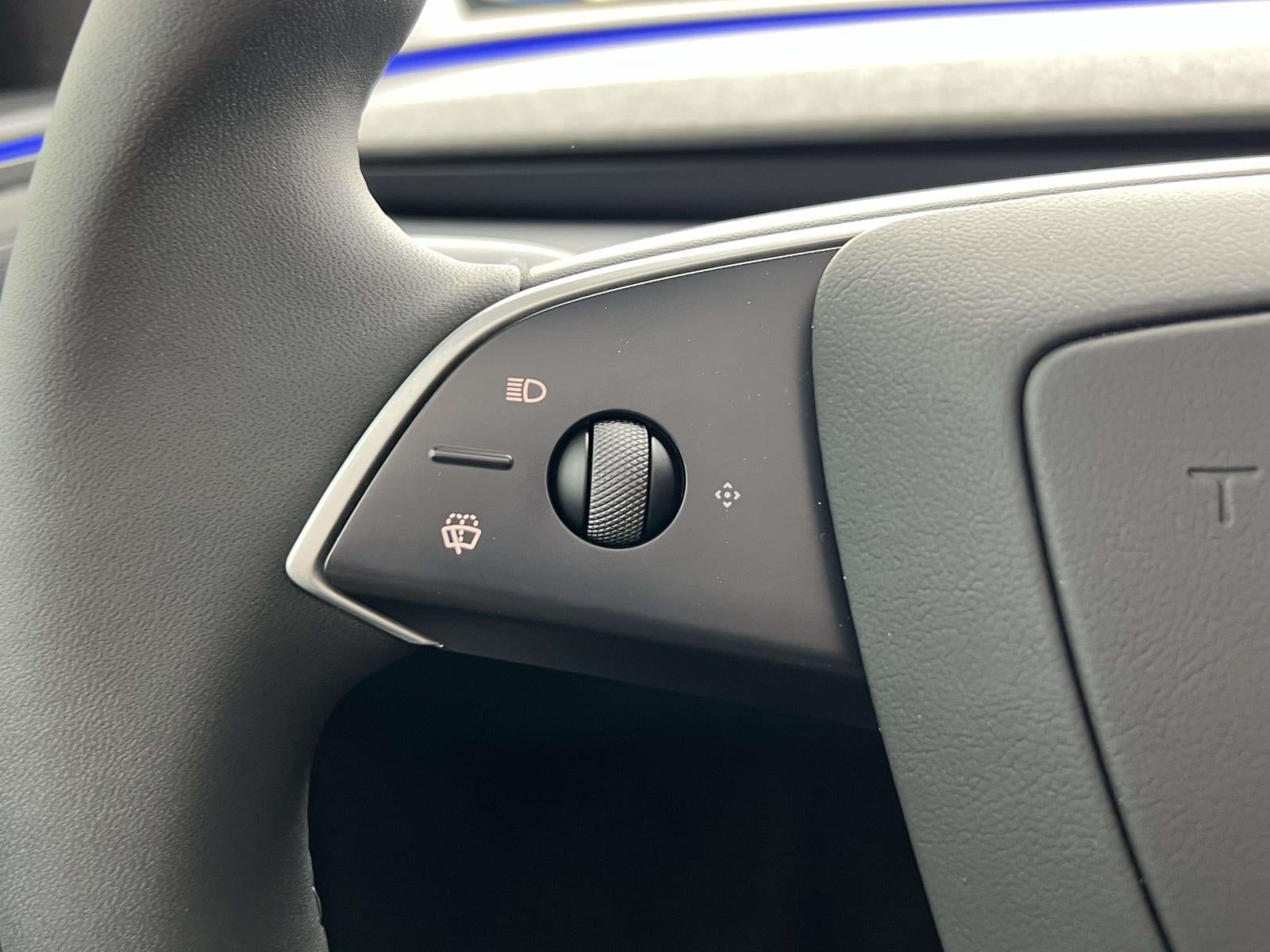 2026 Tesla Model Y Rear-Wheel Drive