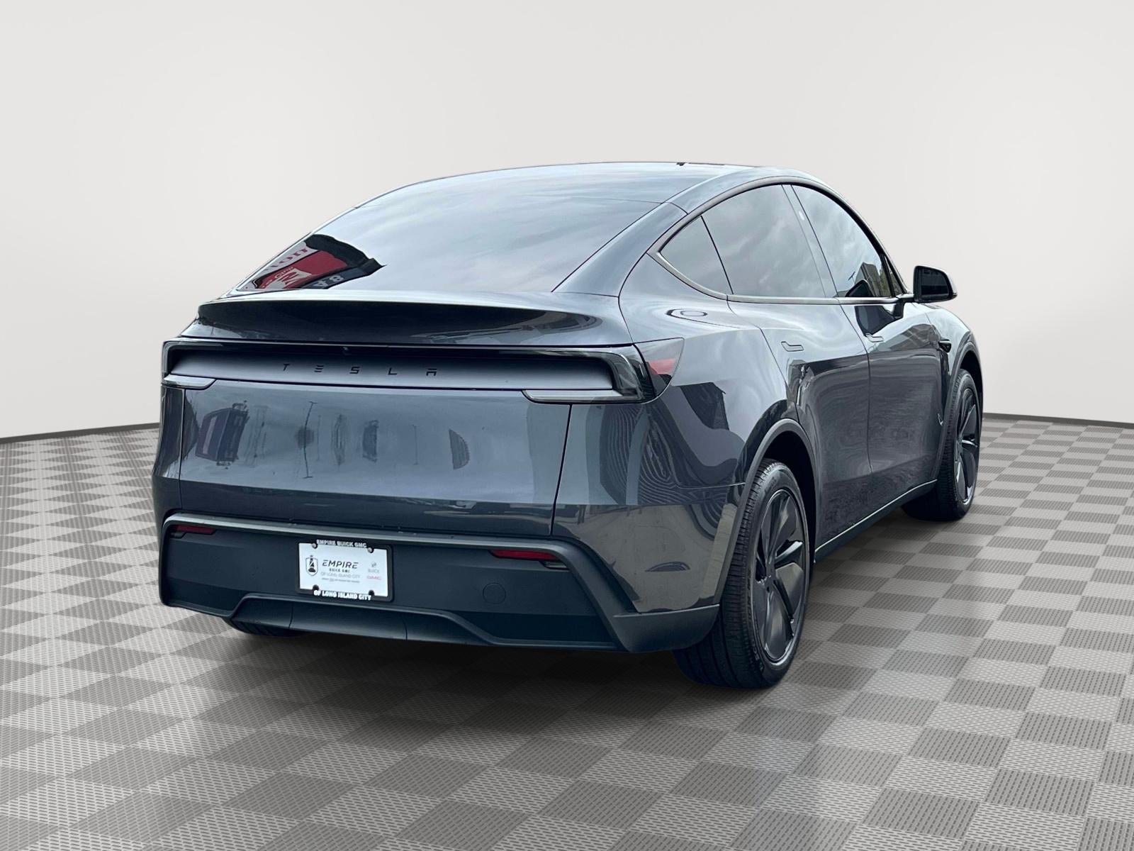 2026 Tesla Model Y Rear-Wheel Drive
