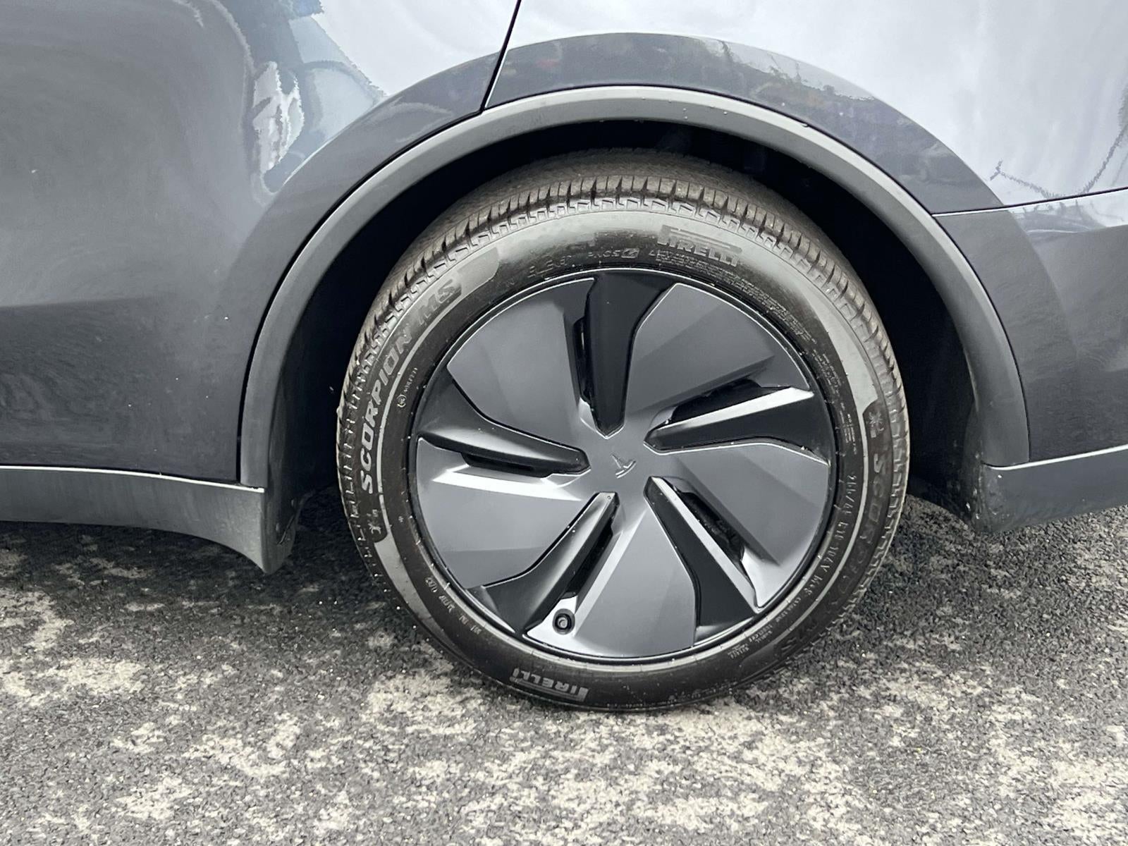 2026 Tesla Model Y Rear-Wheel Drive