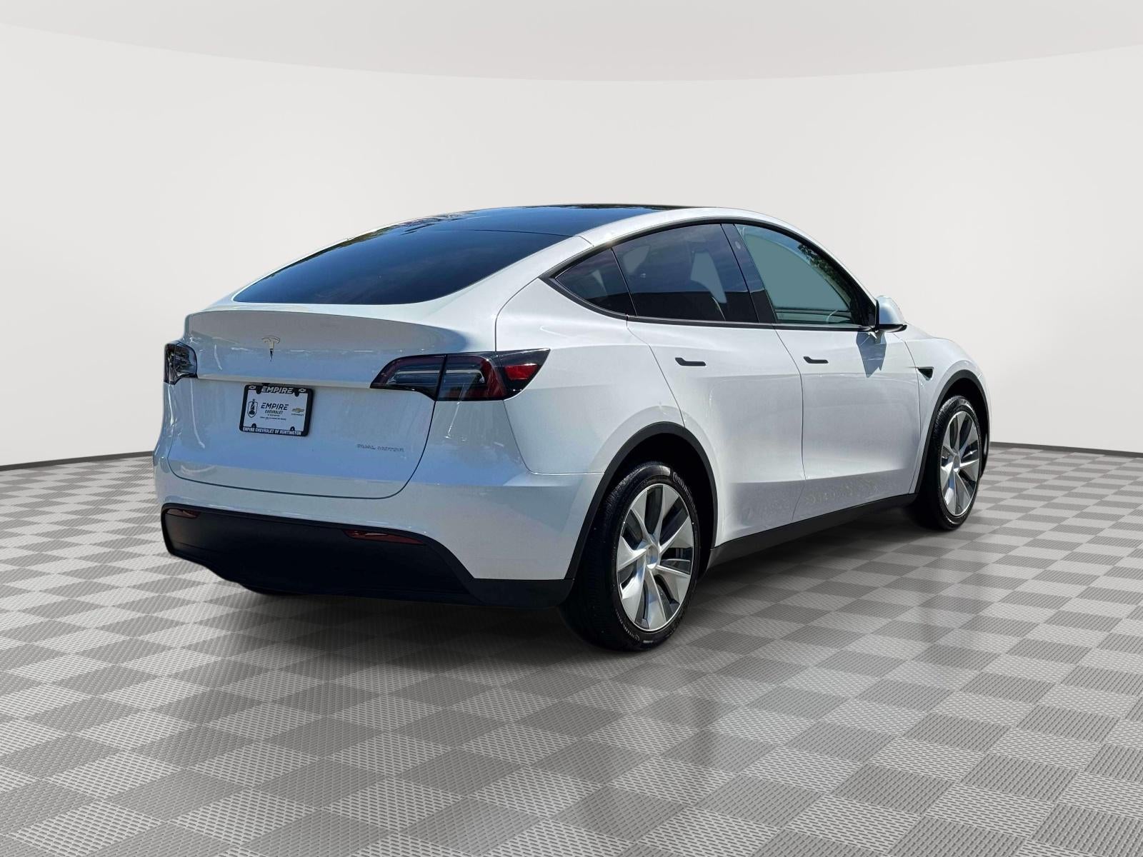 2023 Tesla Model Y Long Range Dual Motor All-Wheel Drive