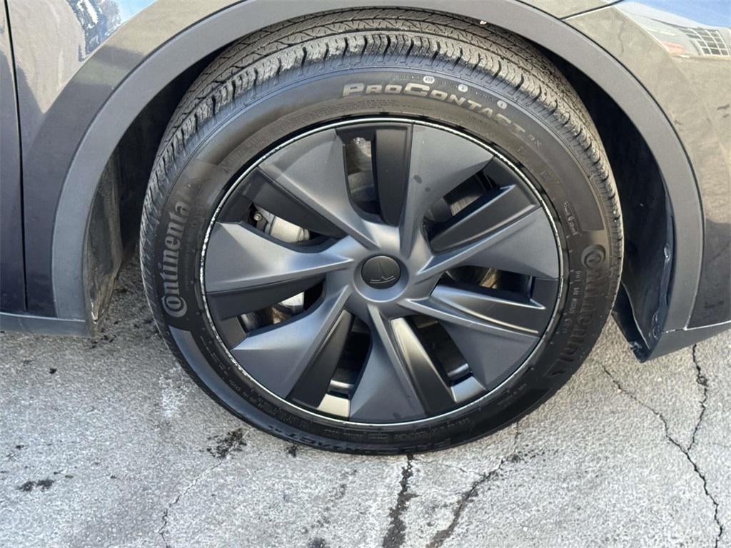 2025 Tesla Model Y Long Range Dual Motor All-Wheel Drive