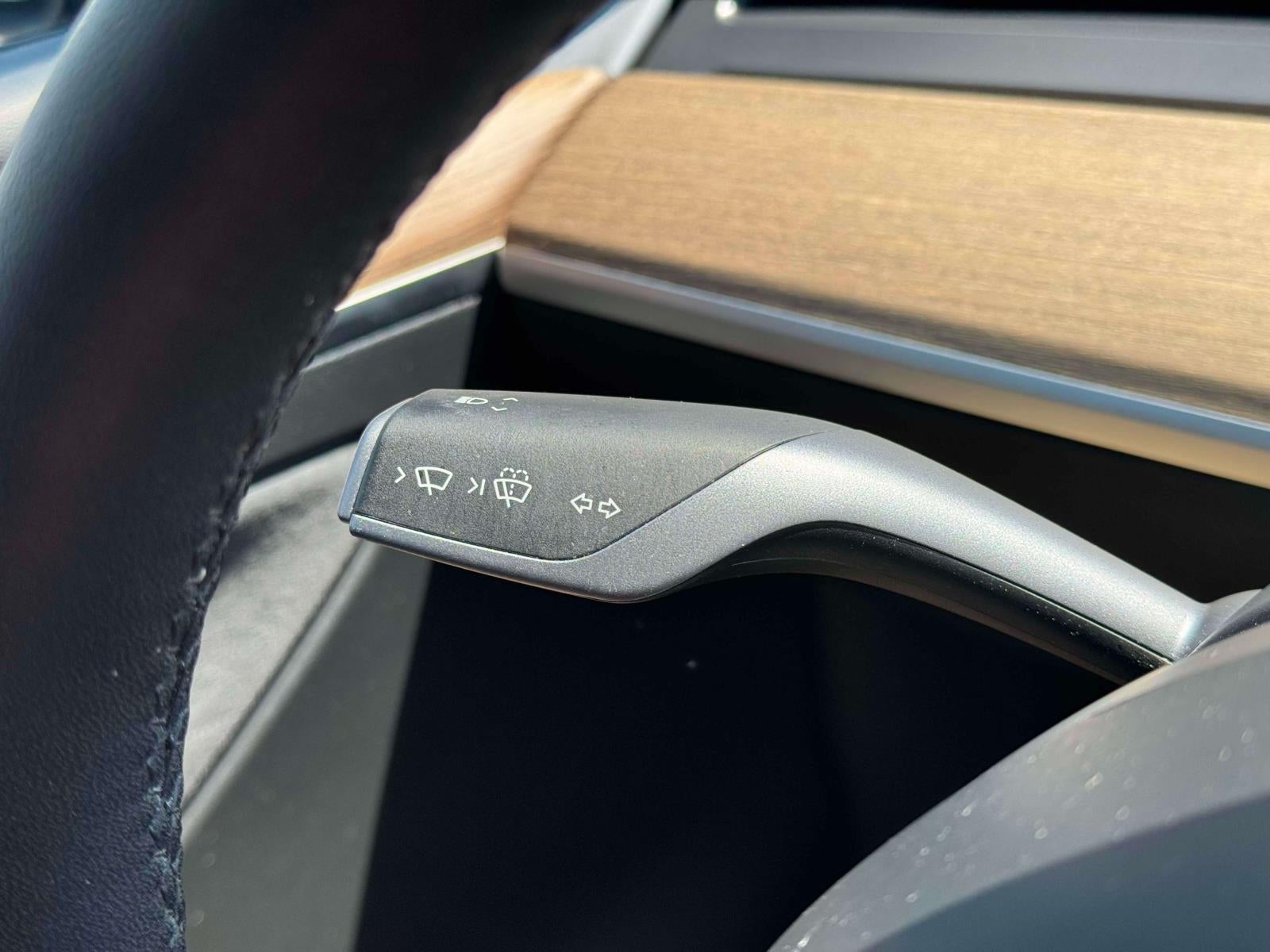2023 Tesla Model Y Performance Dual Motor All-Wheel Drive