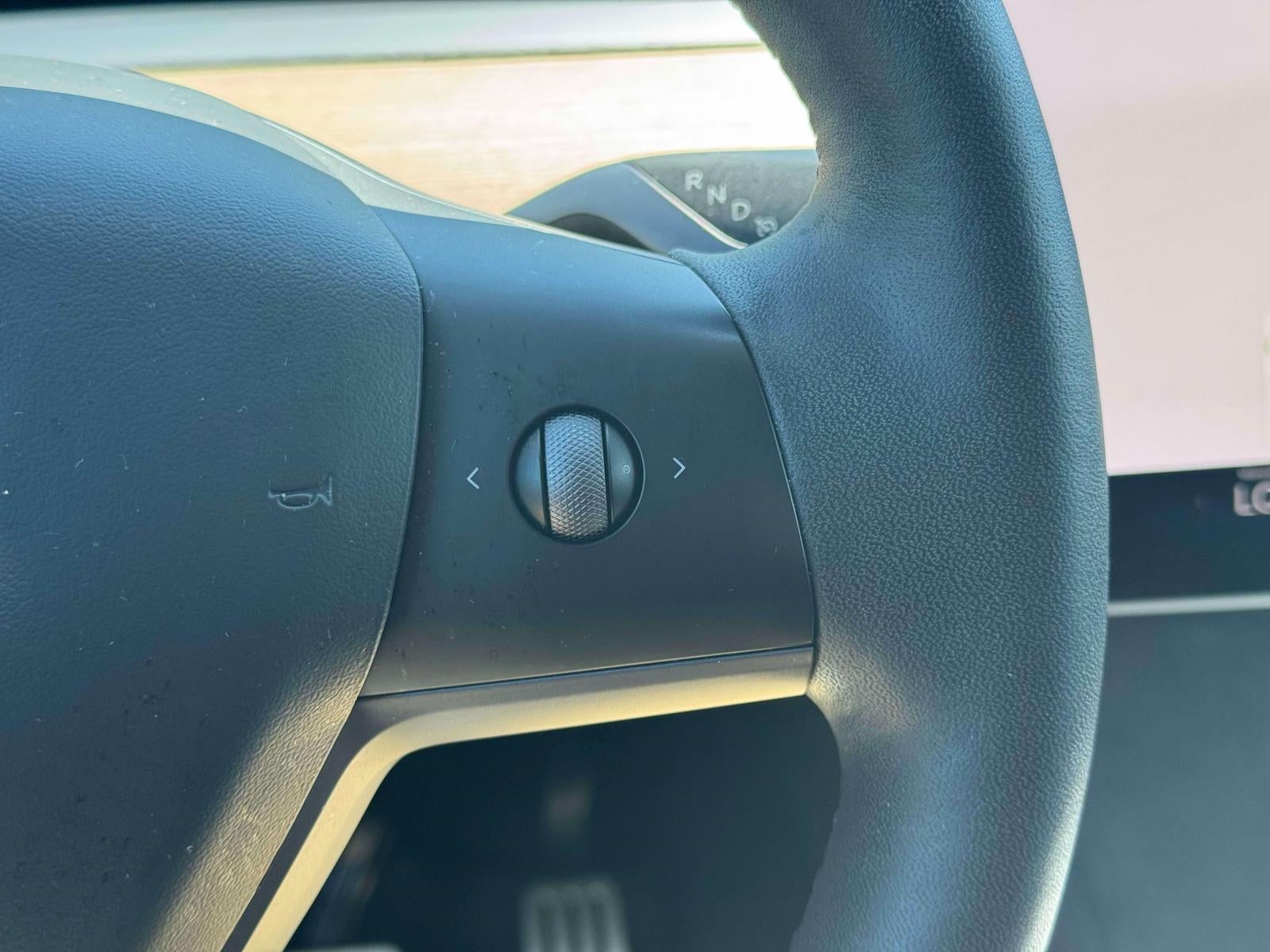 2023 Tesla Model Y Performance Dual Motor All-Wheel Drive