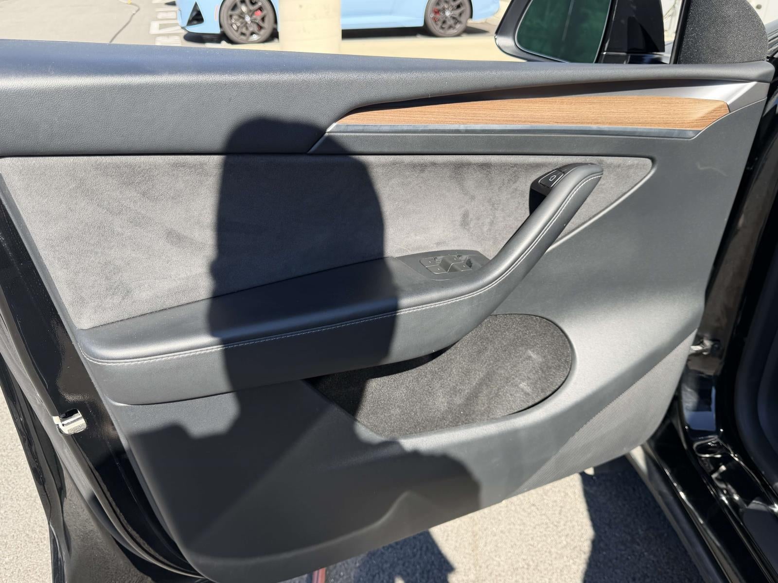2023 Tesla Model Y Performance Dual Motor All-Wheel Drive