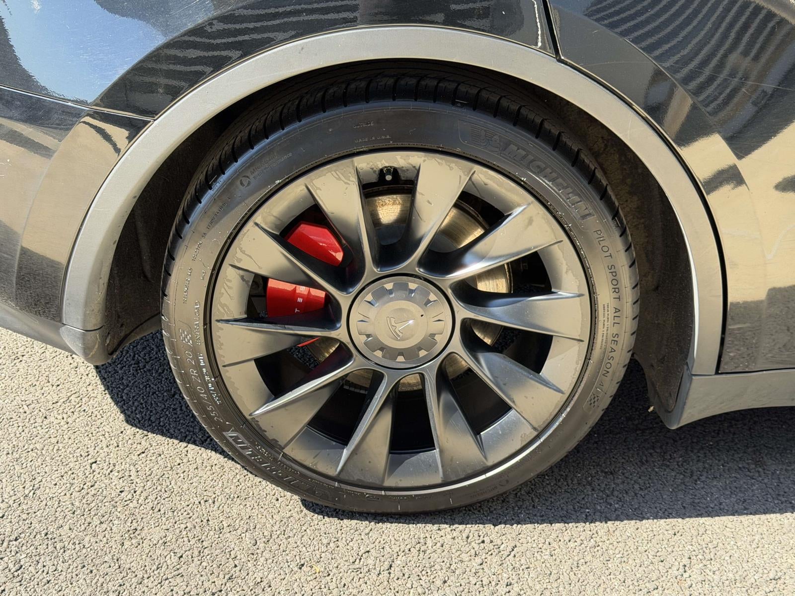 2023 Tesla Model Y Performance Dual Motor All-Wheel Drive