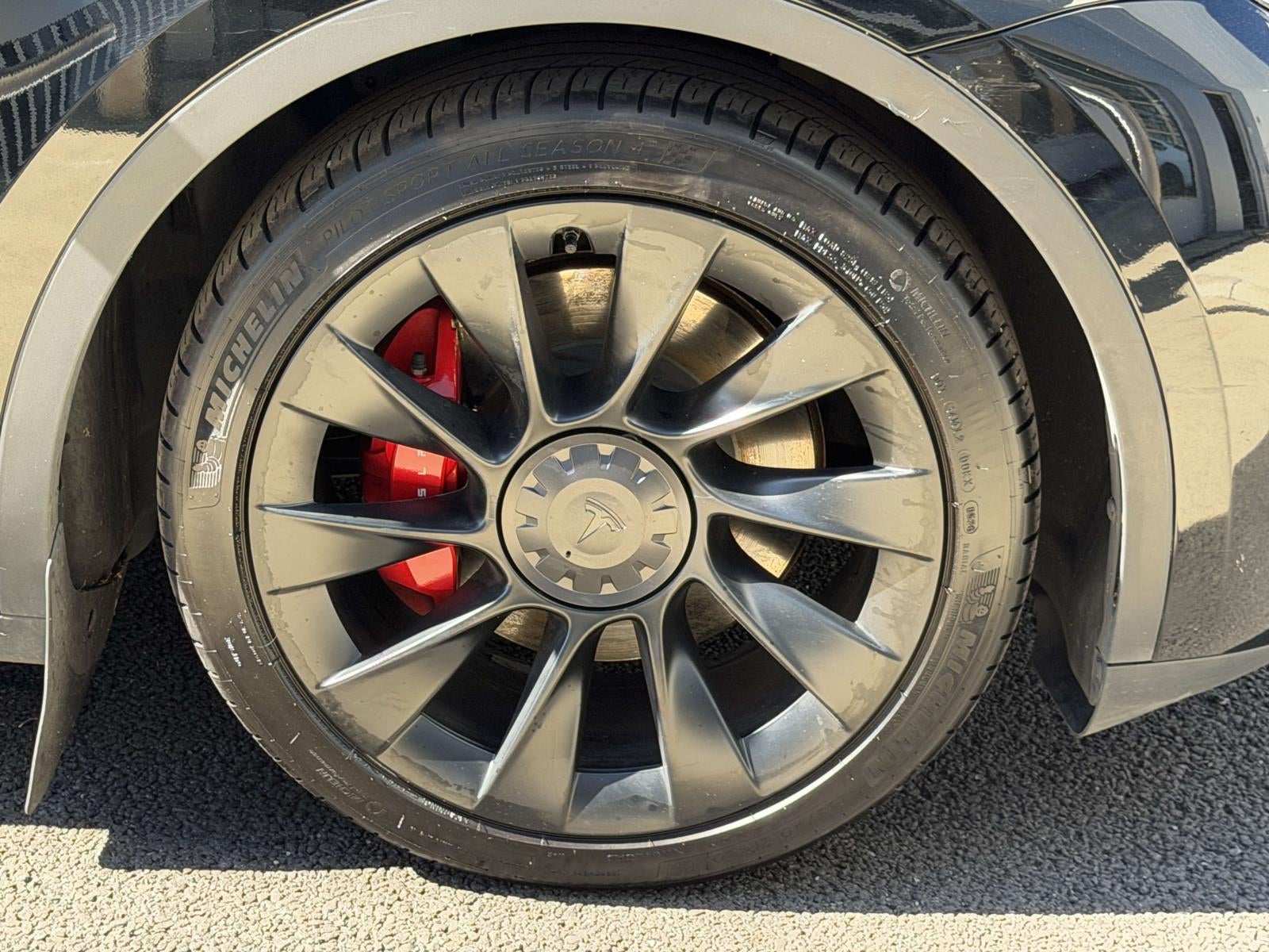 2023 Tesla Model Y Performance Dual Motor All-Wheel Drive