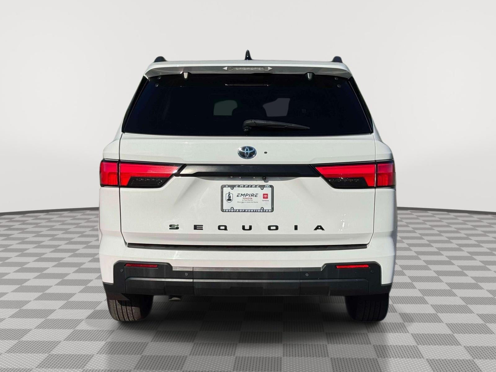 2023 Toyota Sequoia SR5