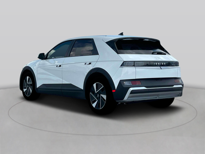 2025 Hyundai IONIQ 5 SE
