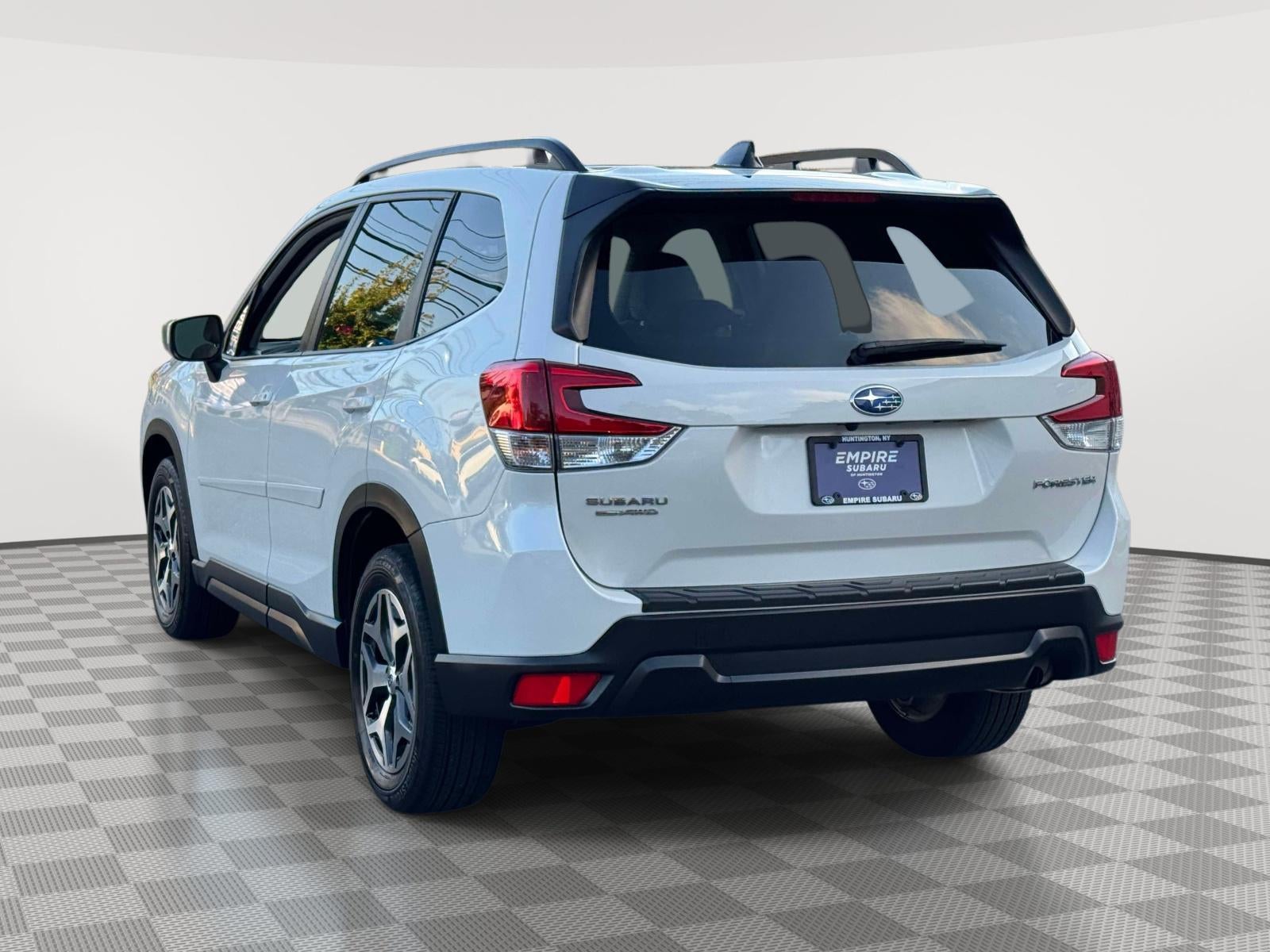 2024 Subaru Forester Premium