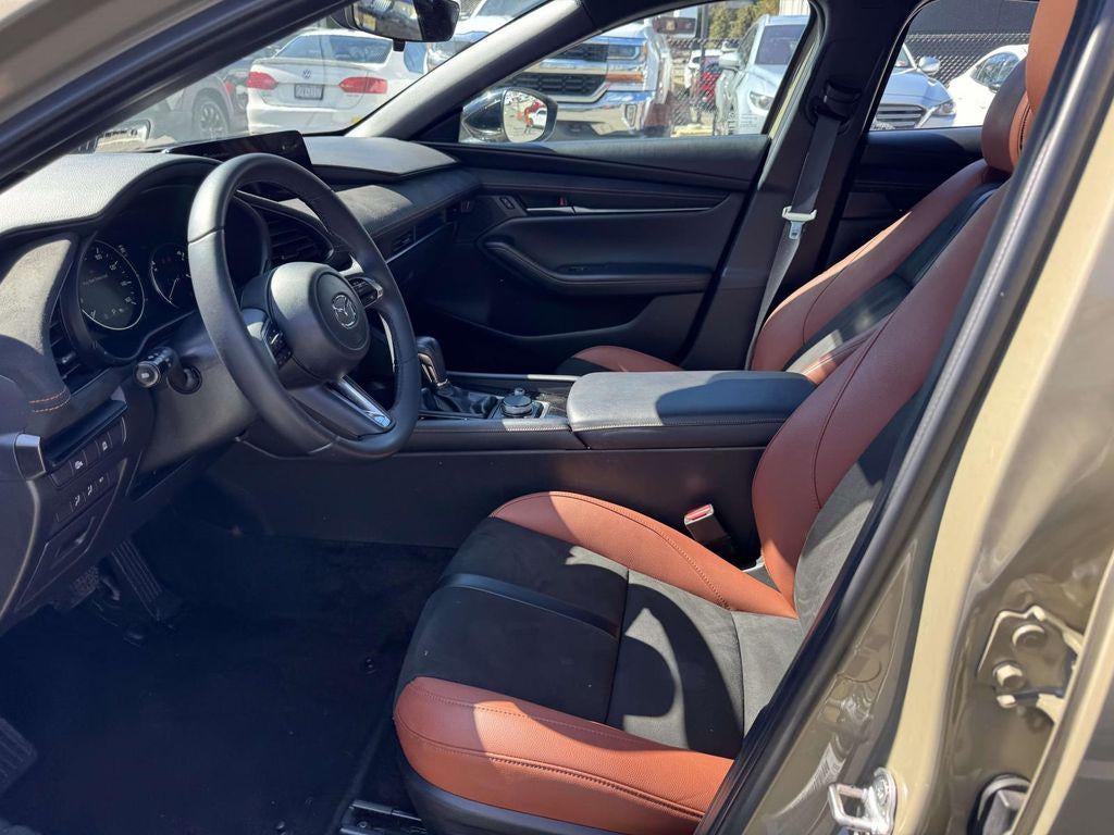 2024 Mazda Mazda3 Hatchback 2.5 Carbon Turbo