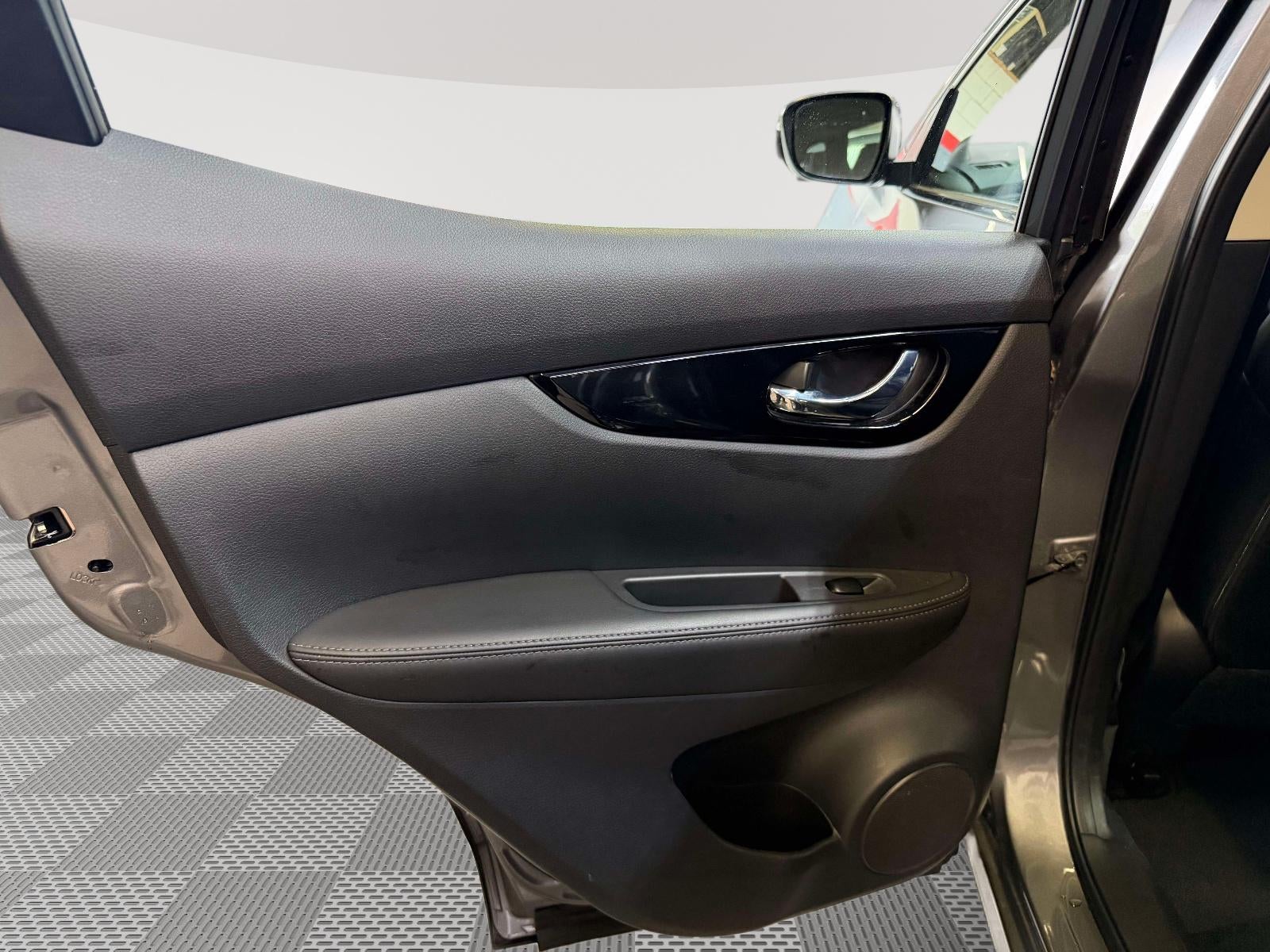 2022 Nissan Rogue Sport SV AWD Xtronic CVT