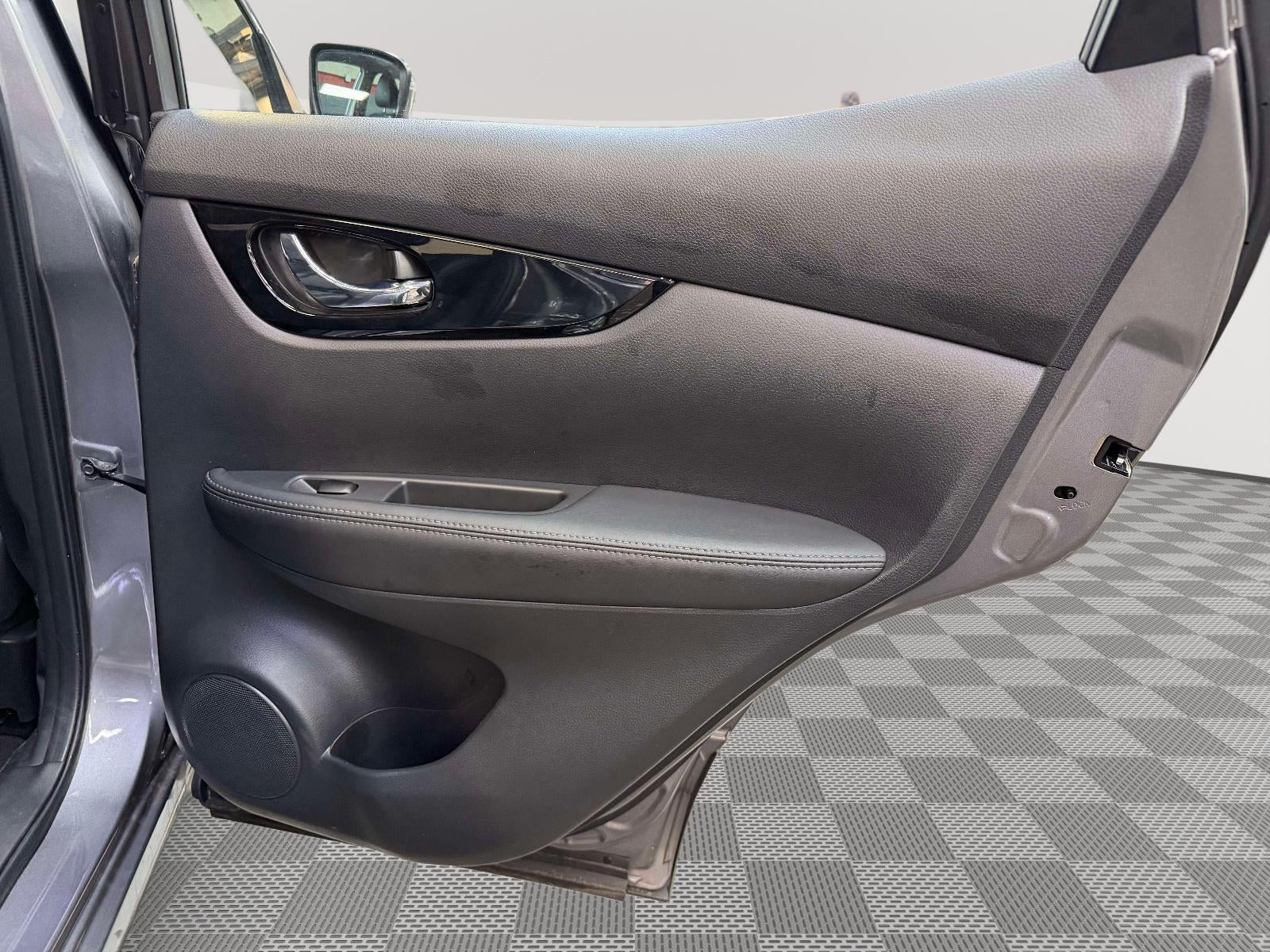 2022 Nissan Rogue Sport SV AWD Xtronic CVT