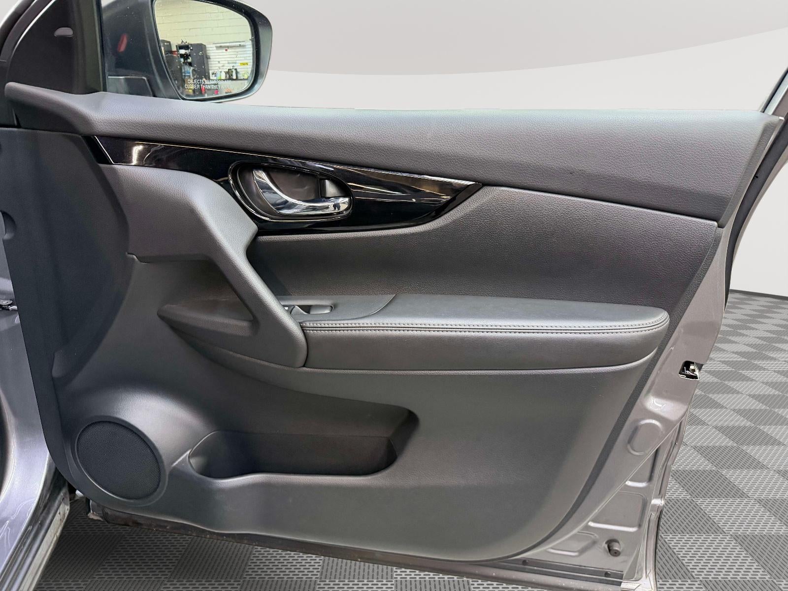 2022 Nissan Rogue Sport SV AWD Xtronic CVT