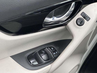 2022 Nissan Rogue Sport SV AWD Xtronic CVT