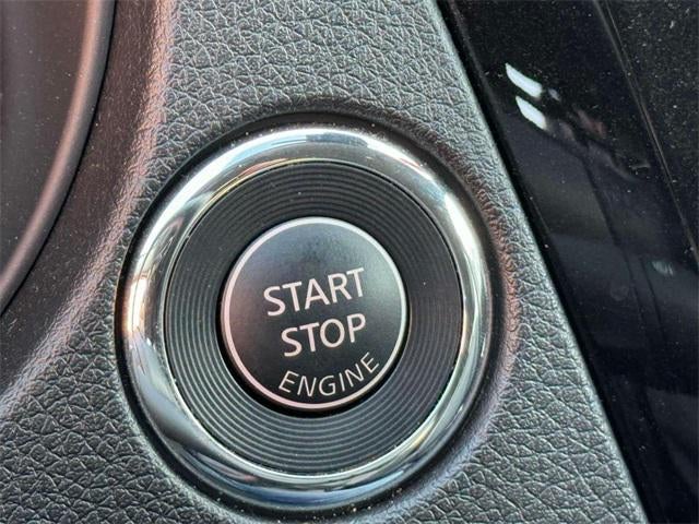2022 Nissan Rogue Sport SV AWD Xtronic CVT