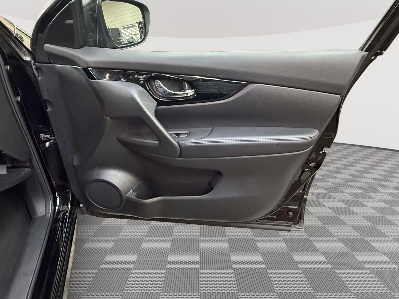 2018 Nissan Rogue Sport SV