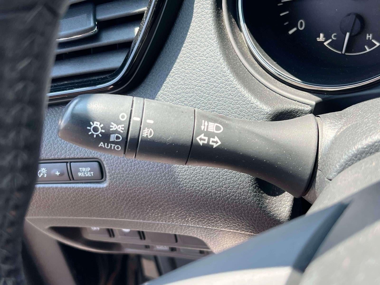 2020 Nissan Rogue Sport SV AWD Xtronic CVT