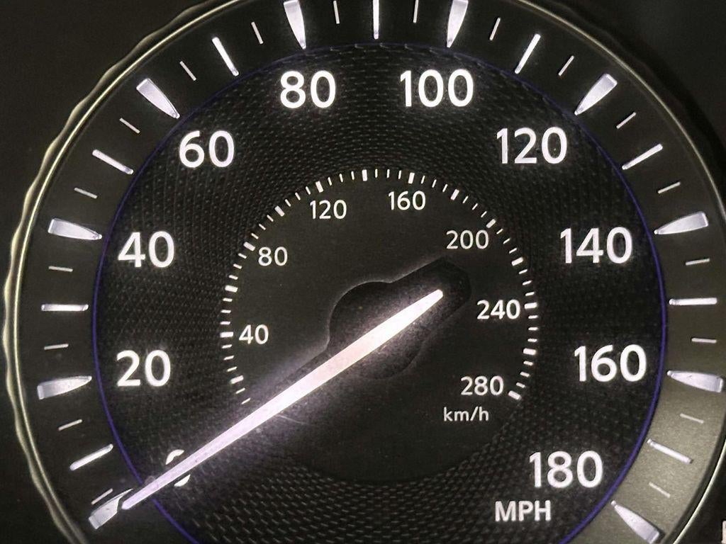 2011 INFINITI M37x X