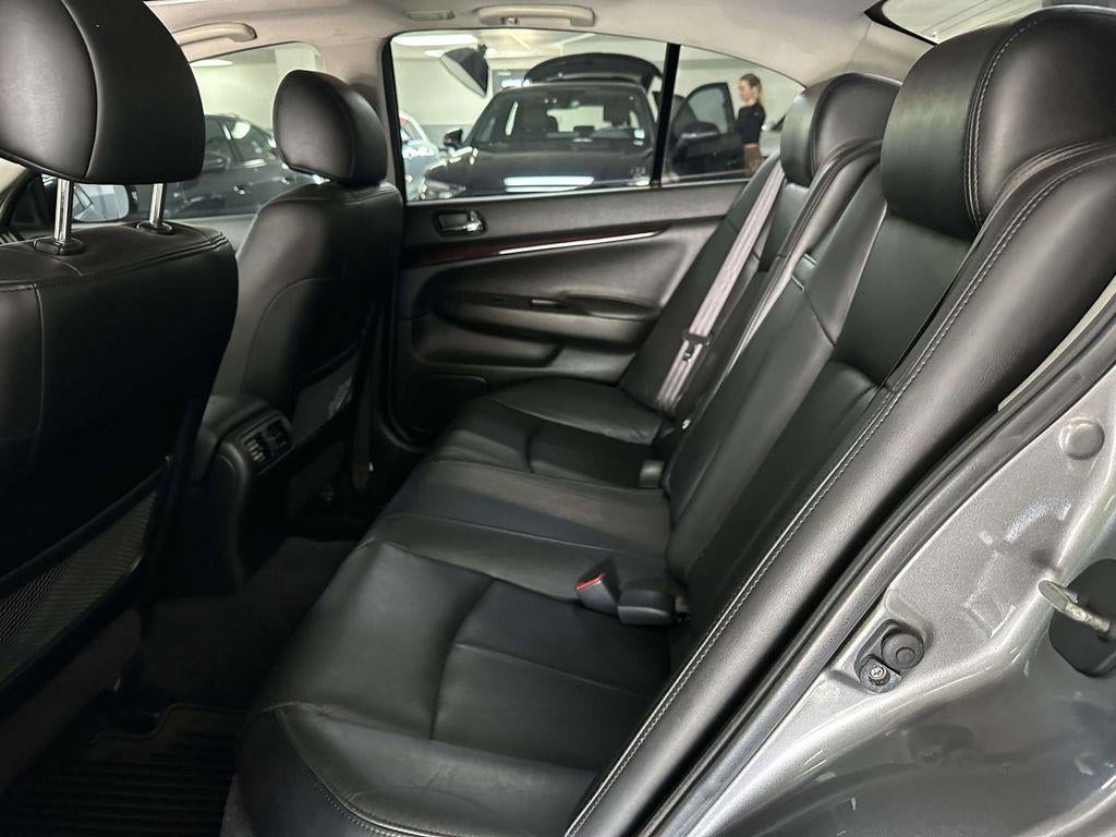 2013 INFINITI G37x X