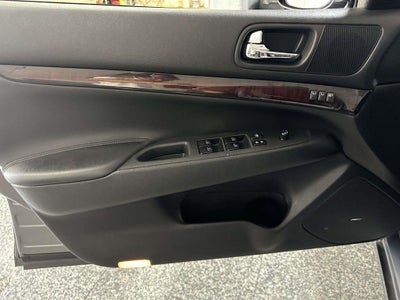 2013 INFINITI G37x X